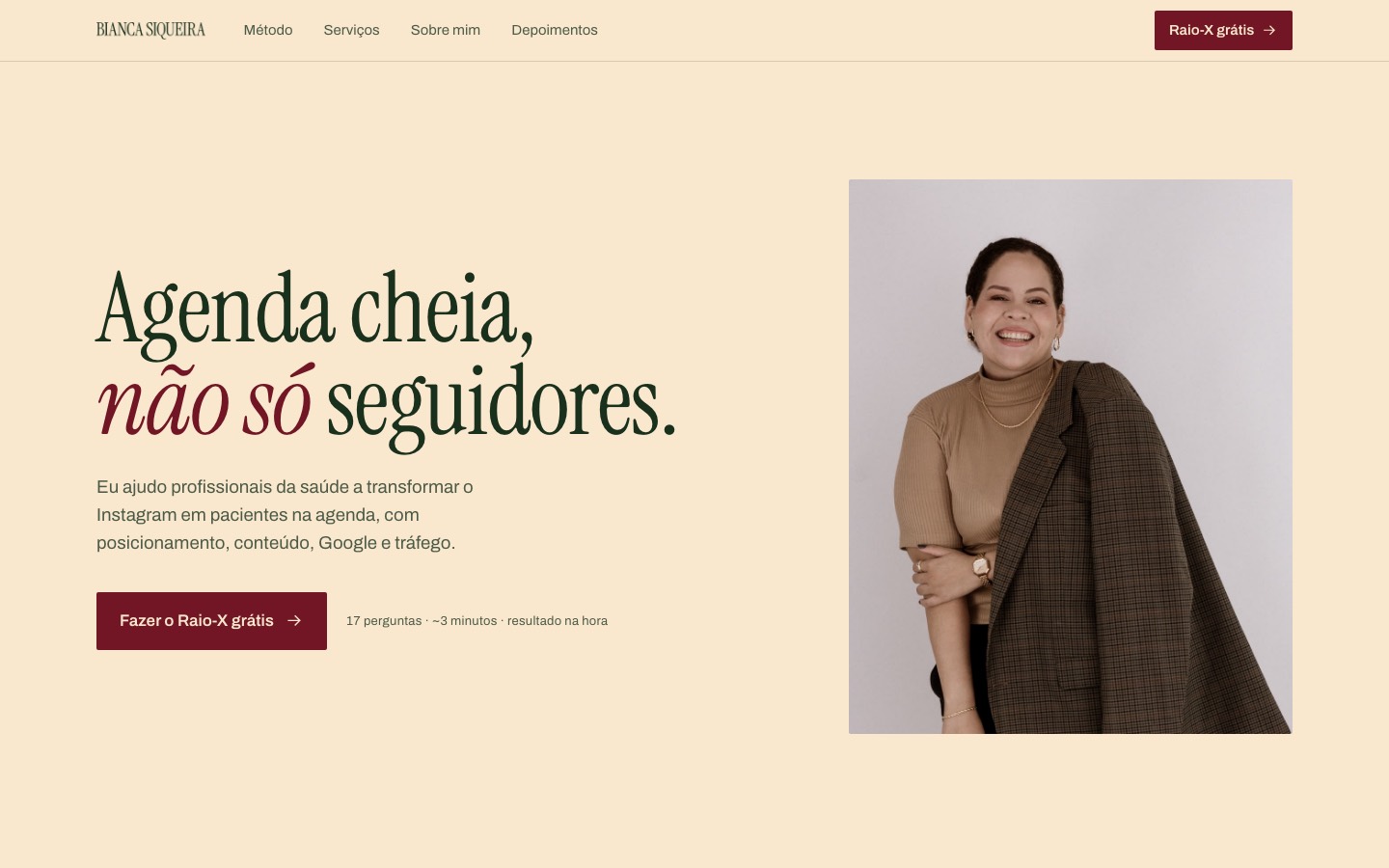 Site Bianca Siqueira no computador